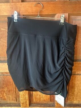 HALARA Black Ruched Side Mini Skirt